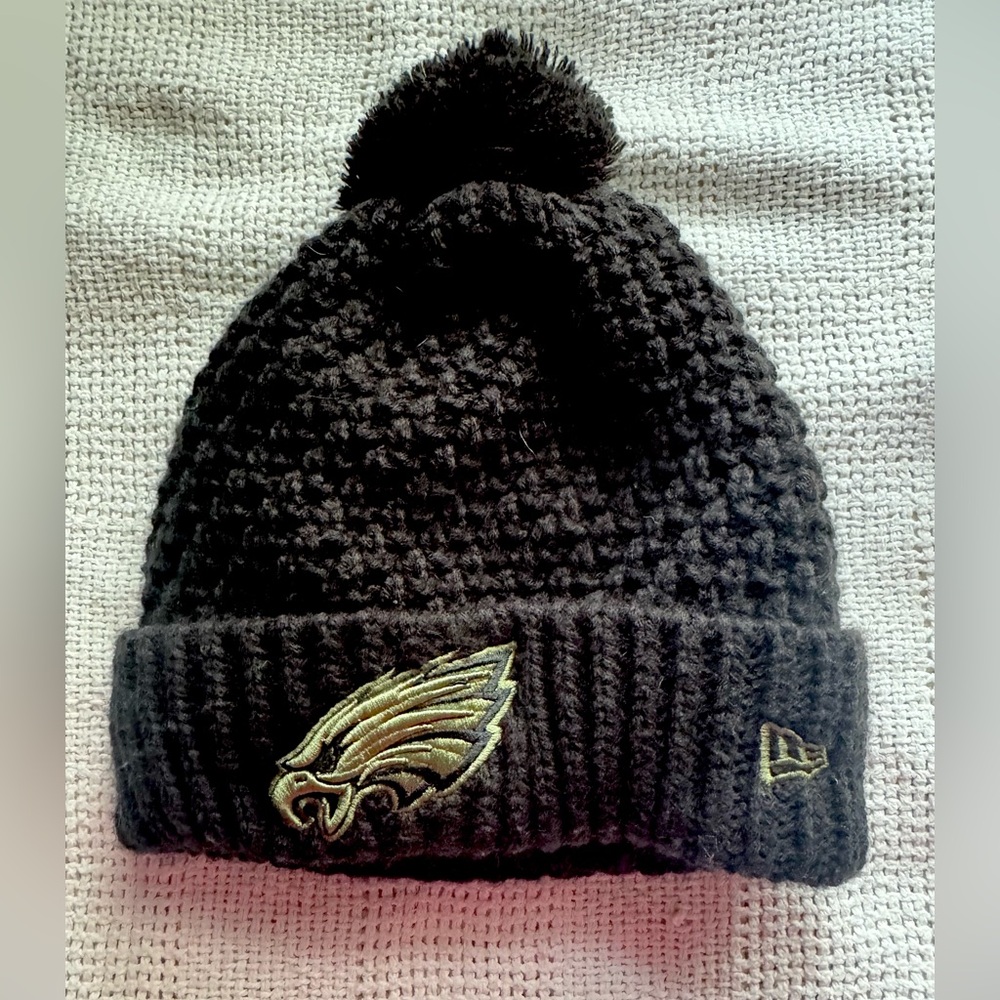 Philly Eagles knit beanie with fleece interior.